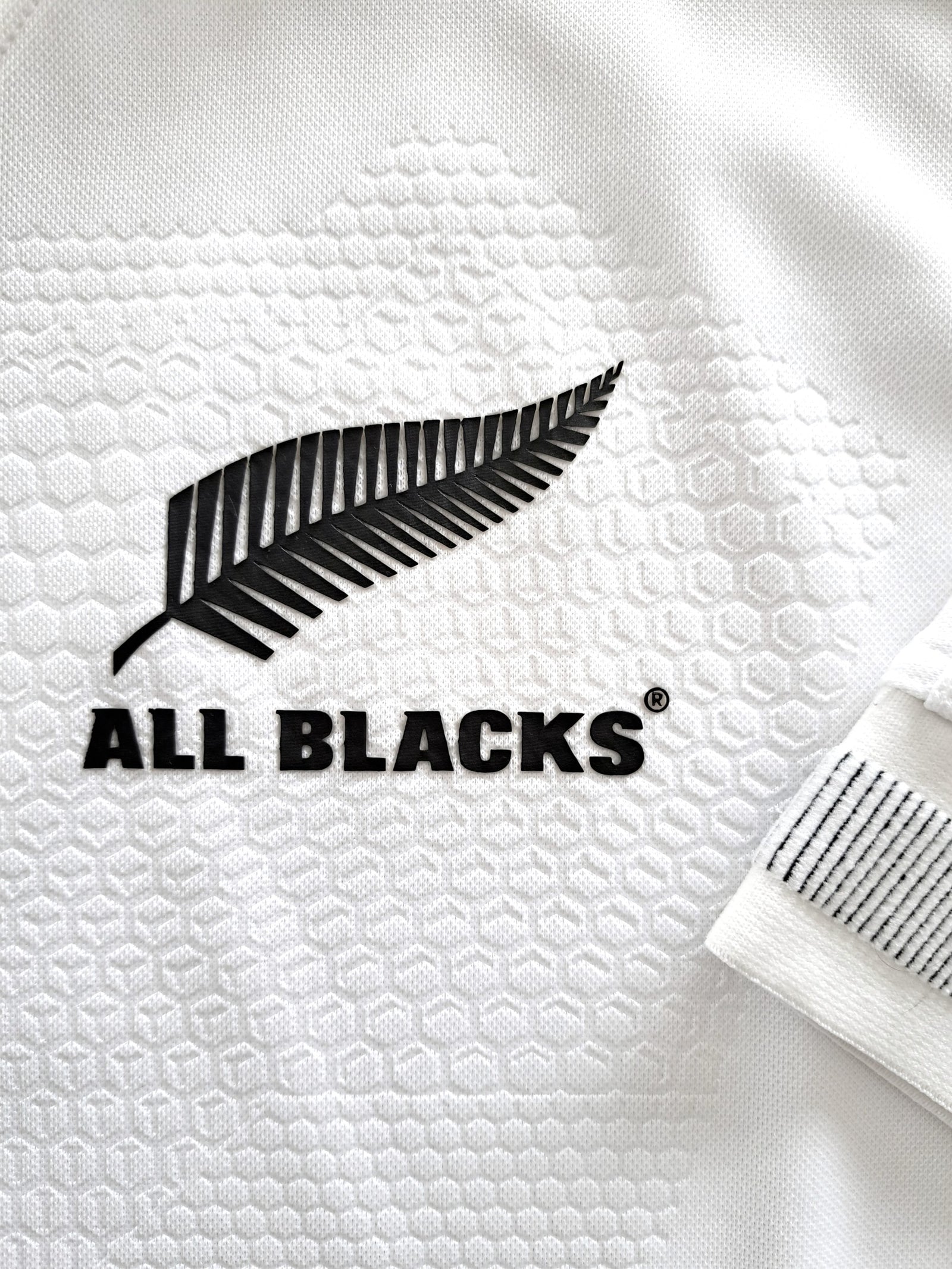 2019 New Zealand Away Rugby Shirt (XL)