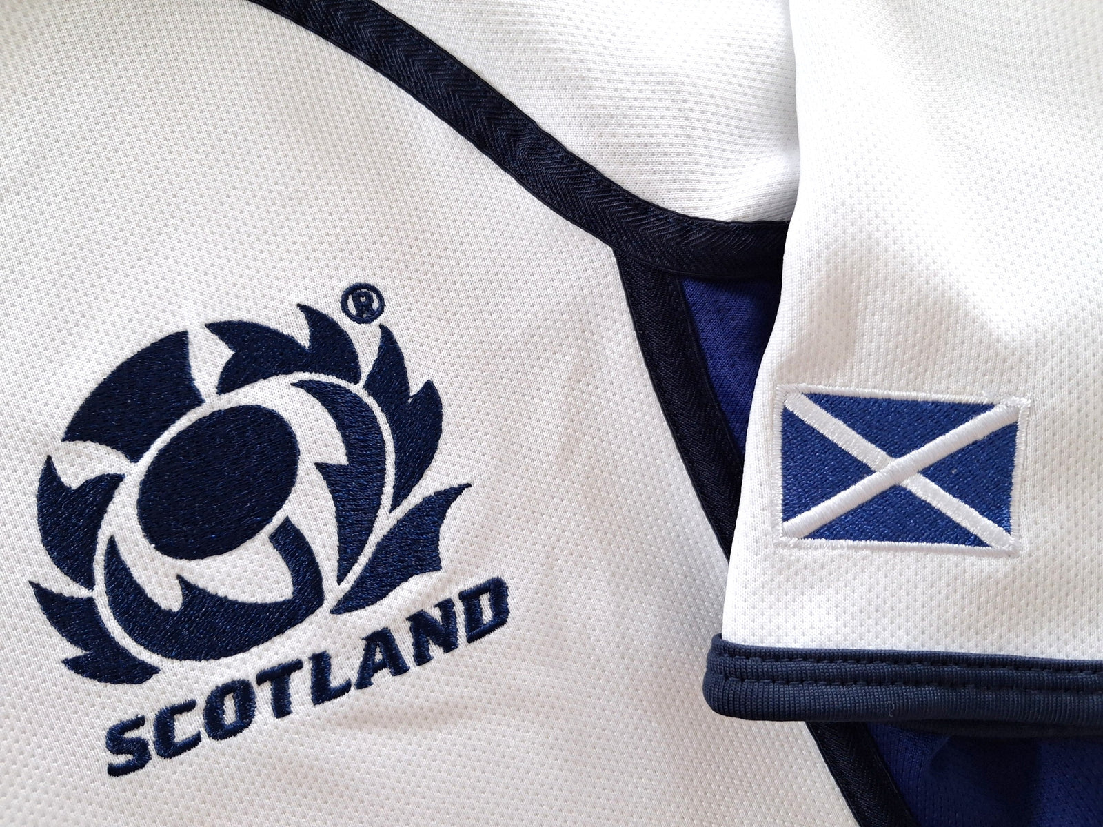2011/12 Scotland Away Rugby Shirt (M)