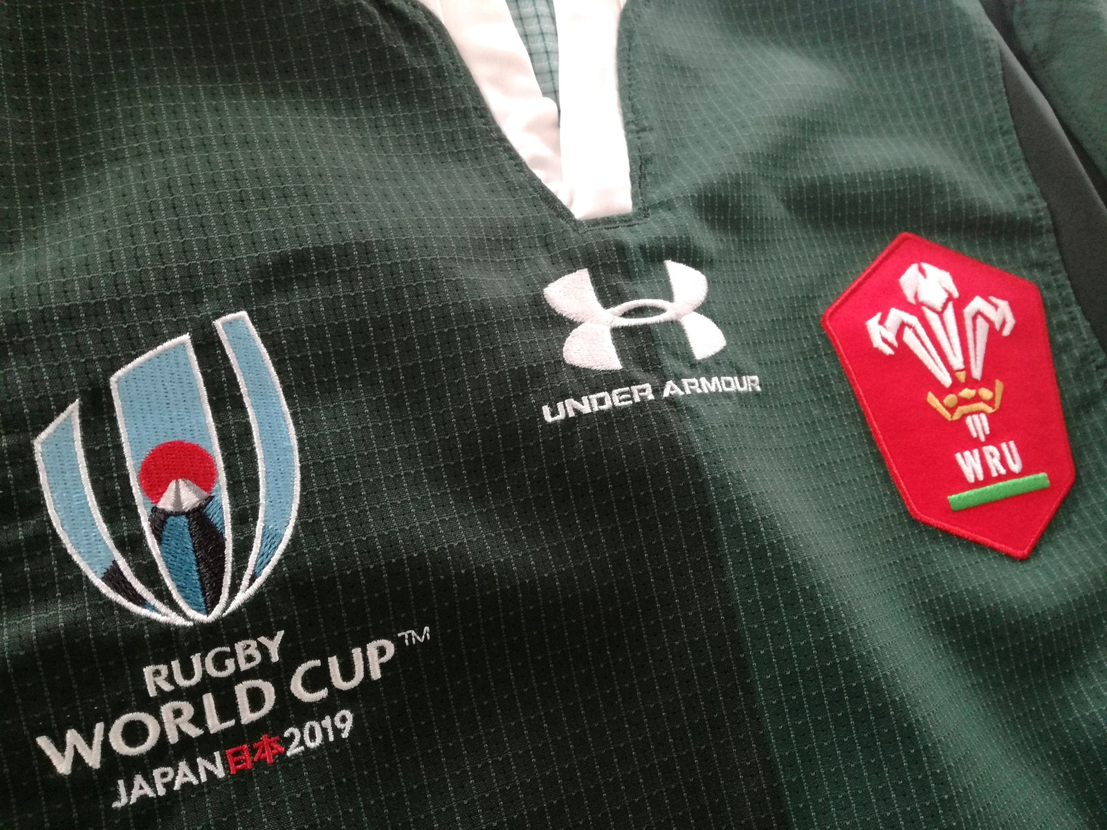 2019 Wales Away World Cup 'Fitted' Rugby Shirt (M) *BNWT*