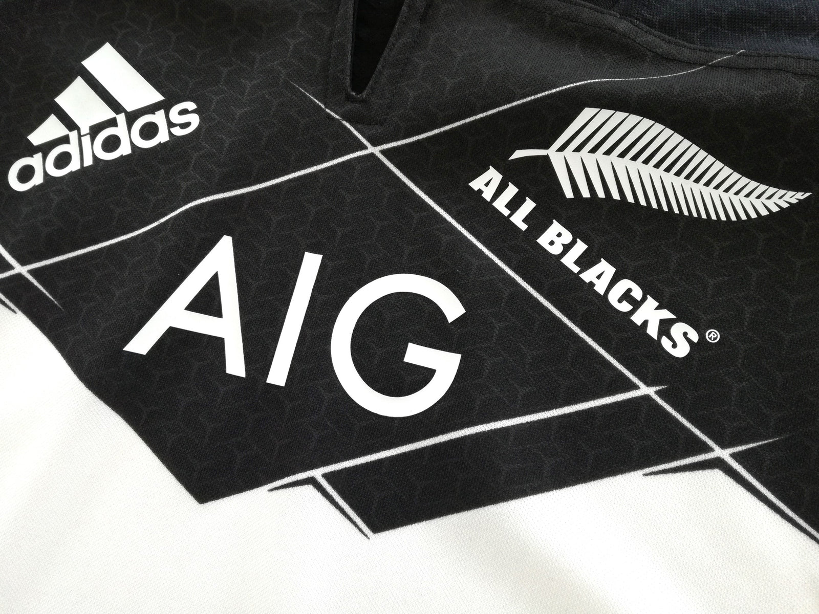 2016 New Zealand Away Rugby Shirt (S)