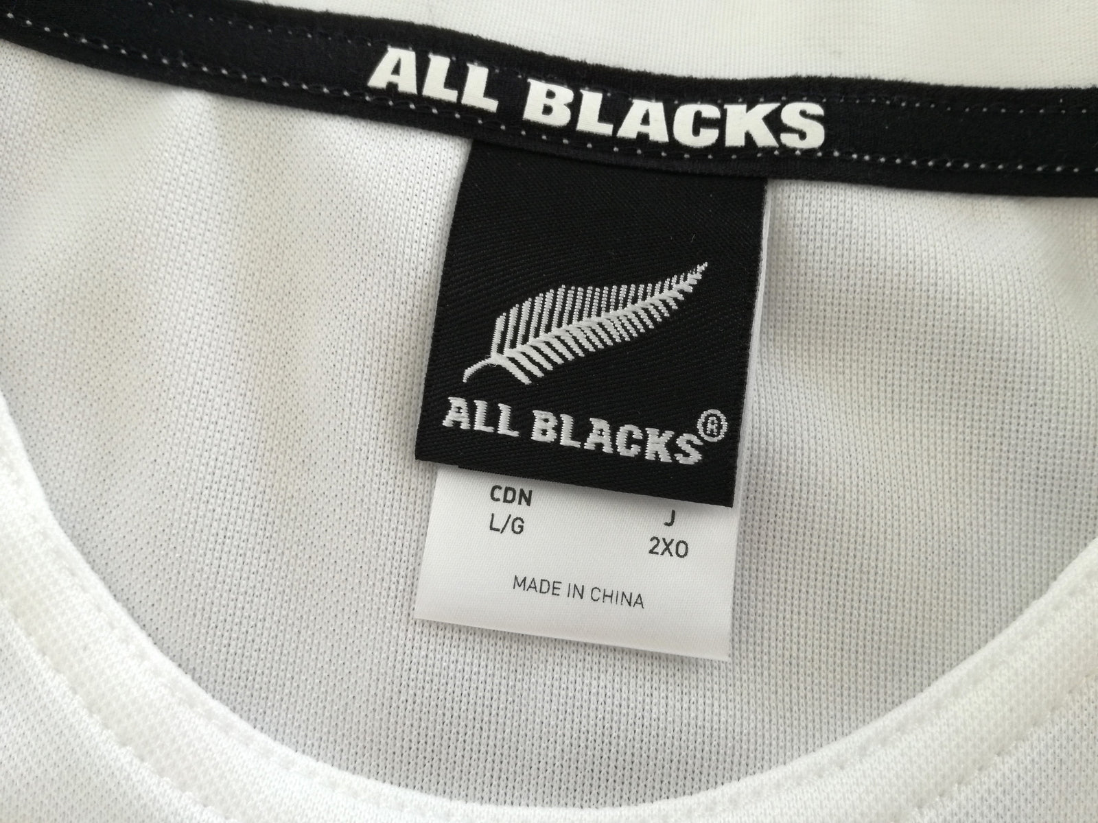 2019 New Zealand Away Rugby Shirt (L)