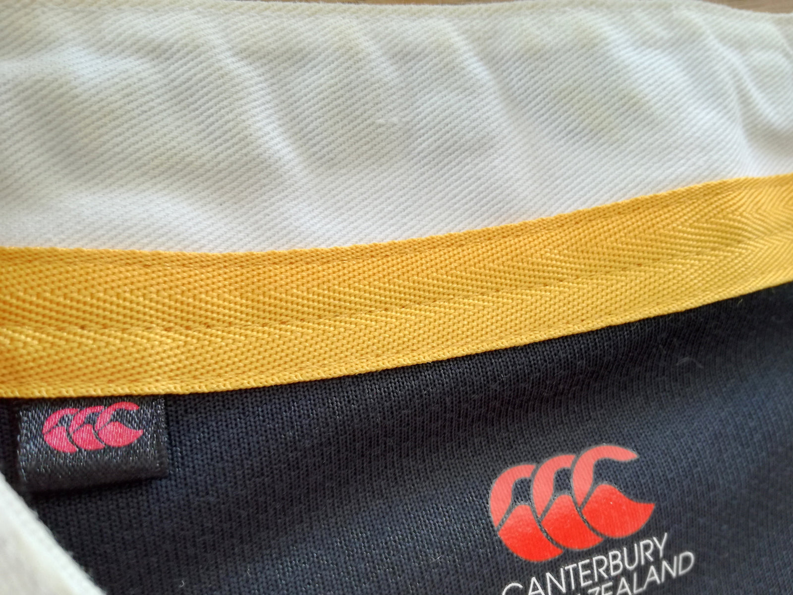 2009/10 Newport Gwent Dragons Home Player Issue Rugby Shirt (L)
