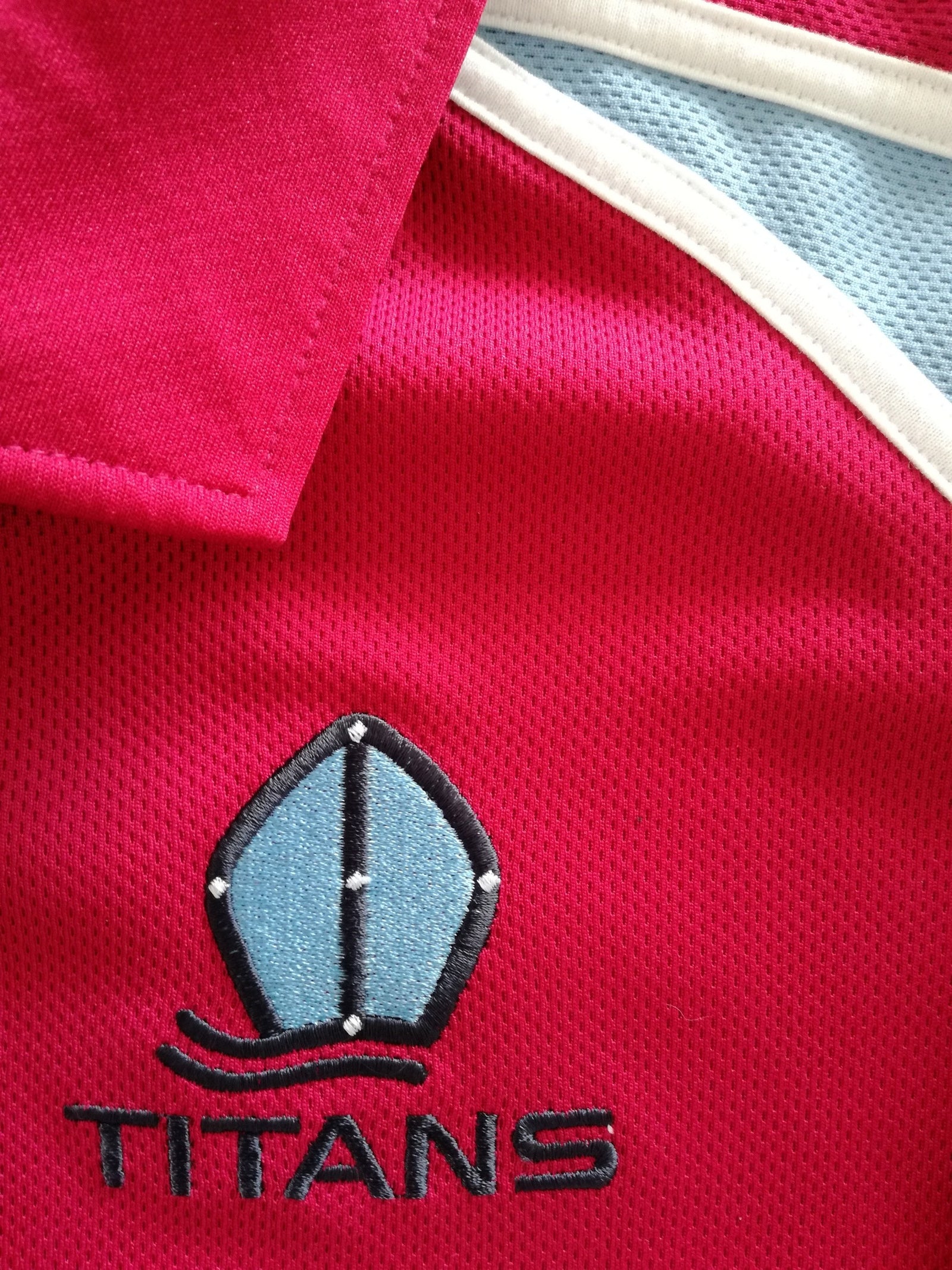 2006/07 Titans Away Rugby Shirt (L)