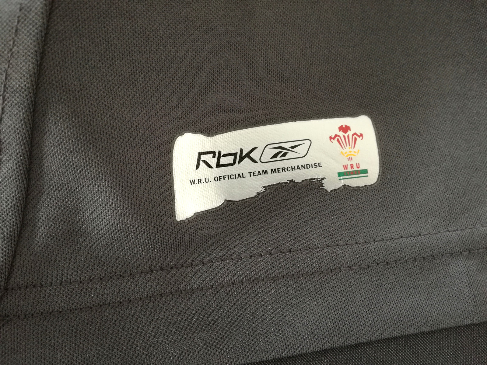 2007 Wales Away World Cup Pro-Fit Rugby Shirt (M)