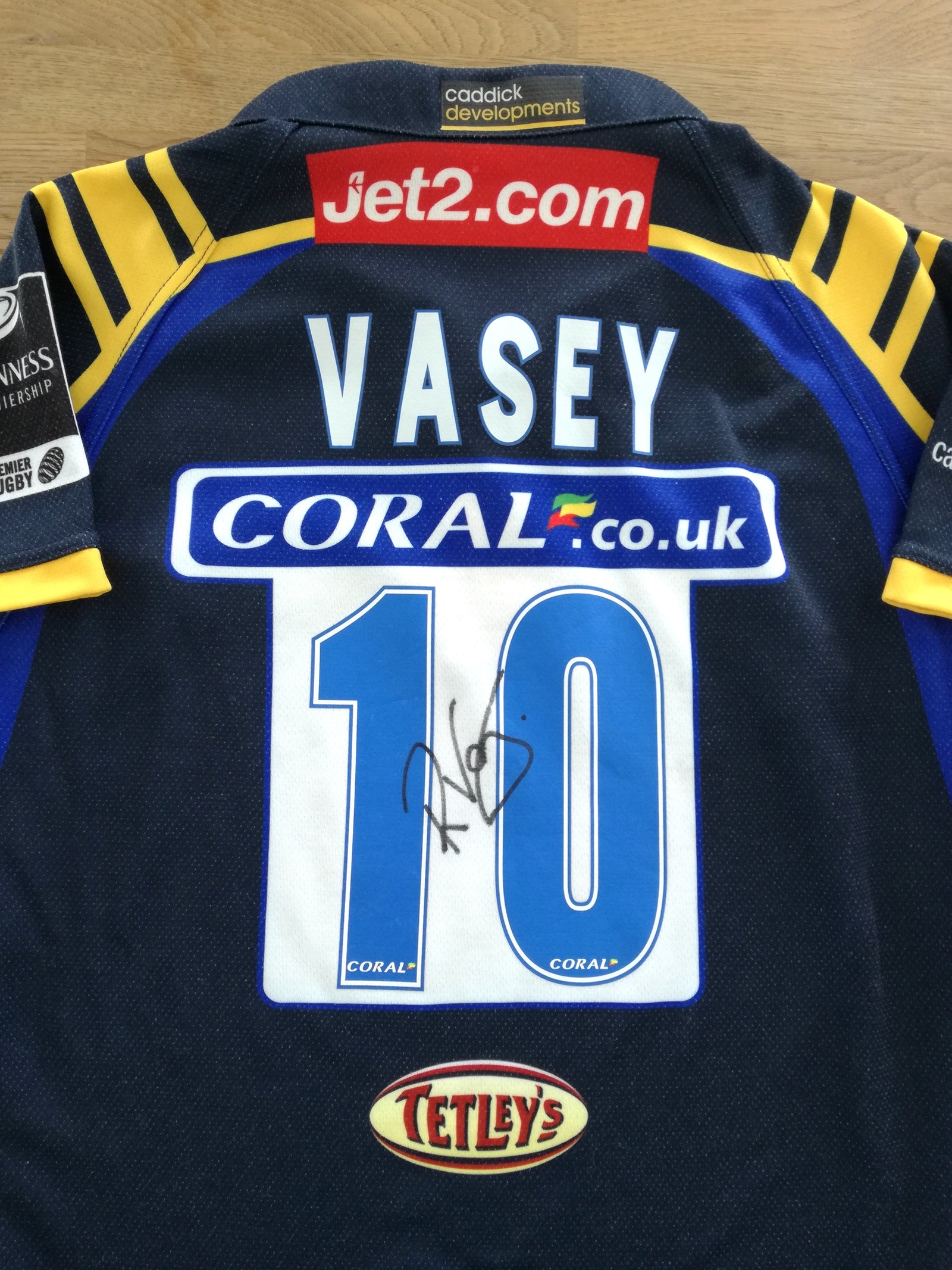 2007/08 Leeds Carnegie Home Premiership Player Issue Rugby Shirt Vasey #10