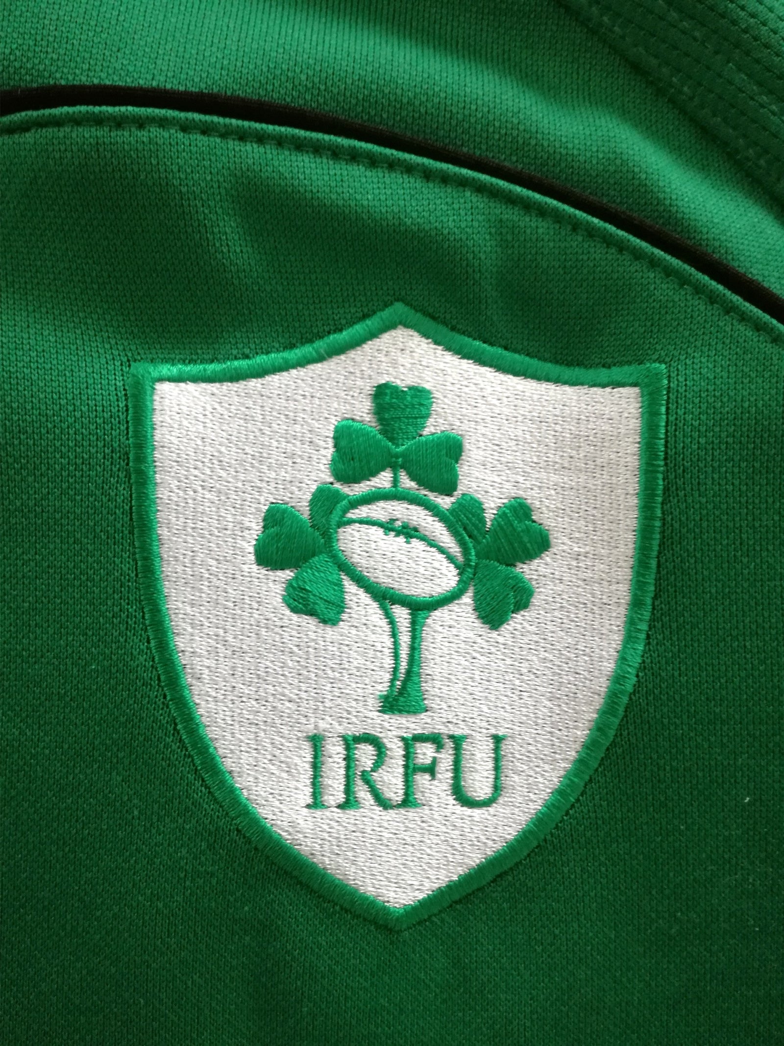 2009/10 Ireland Home Pro-Fit Rugby Shirt (XL)