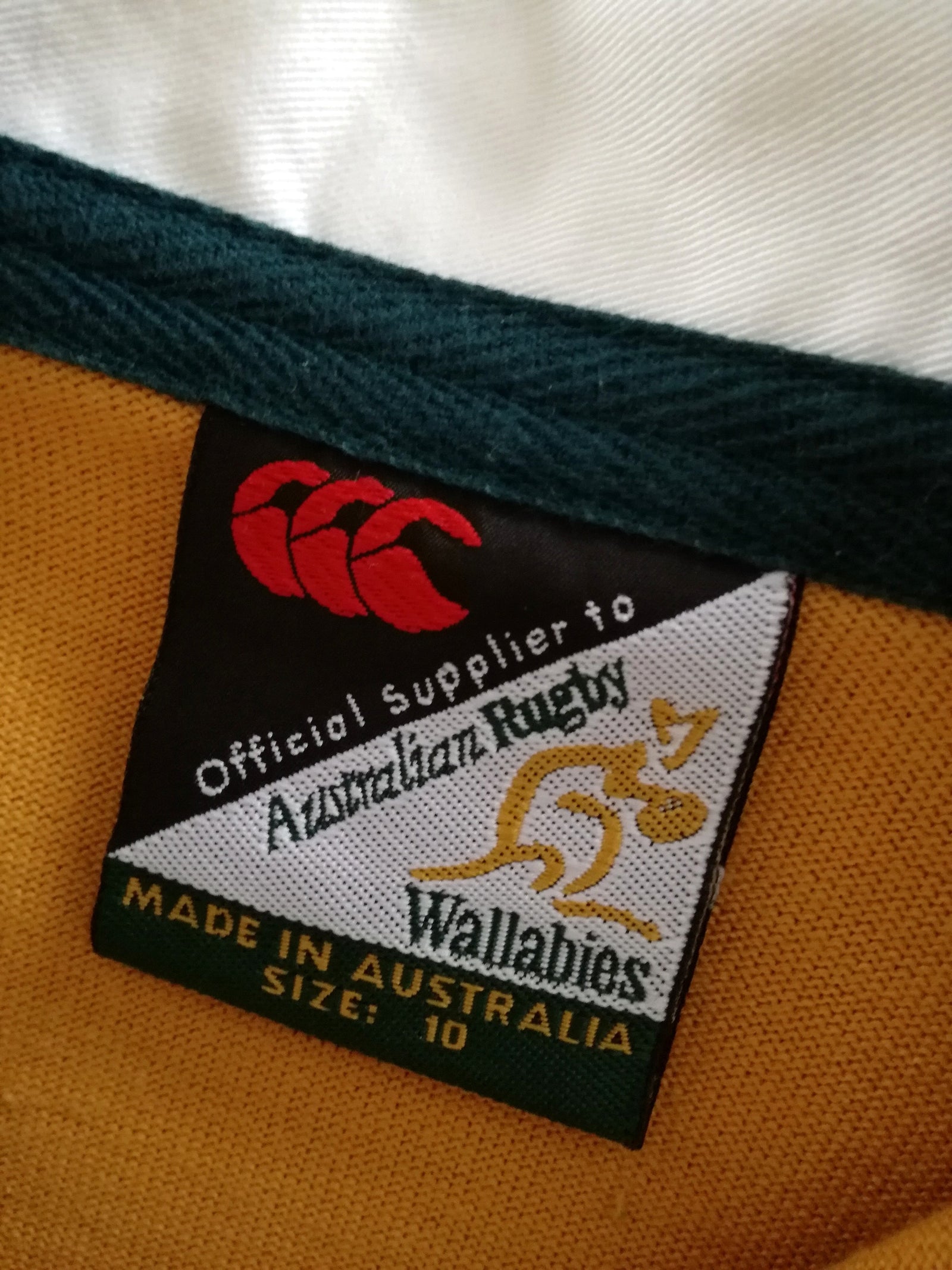 2000 Australia Home Rugby Shirt. (W) (Size 10)