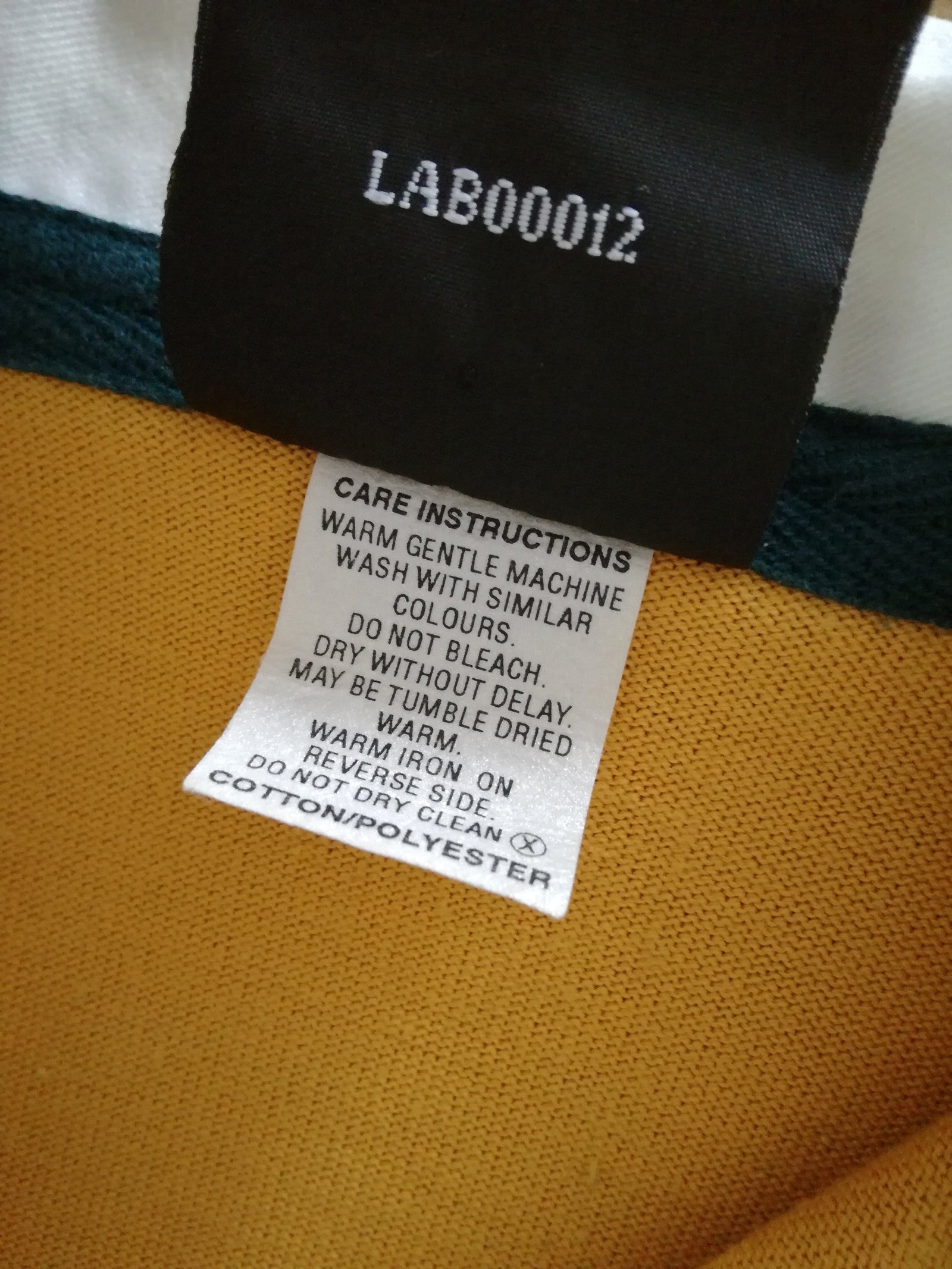 2000 Australia Home Rugby Shirt. (W) (Size 10)