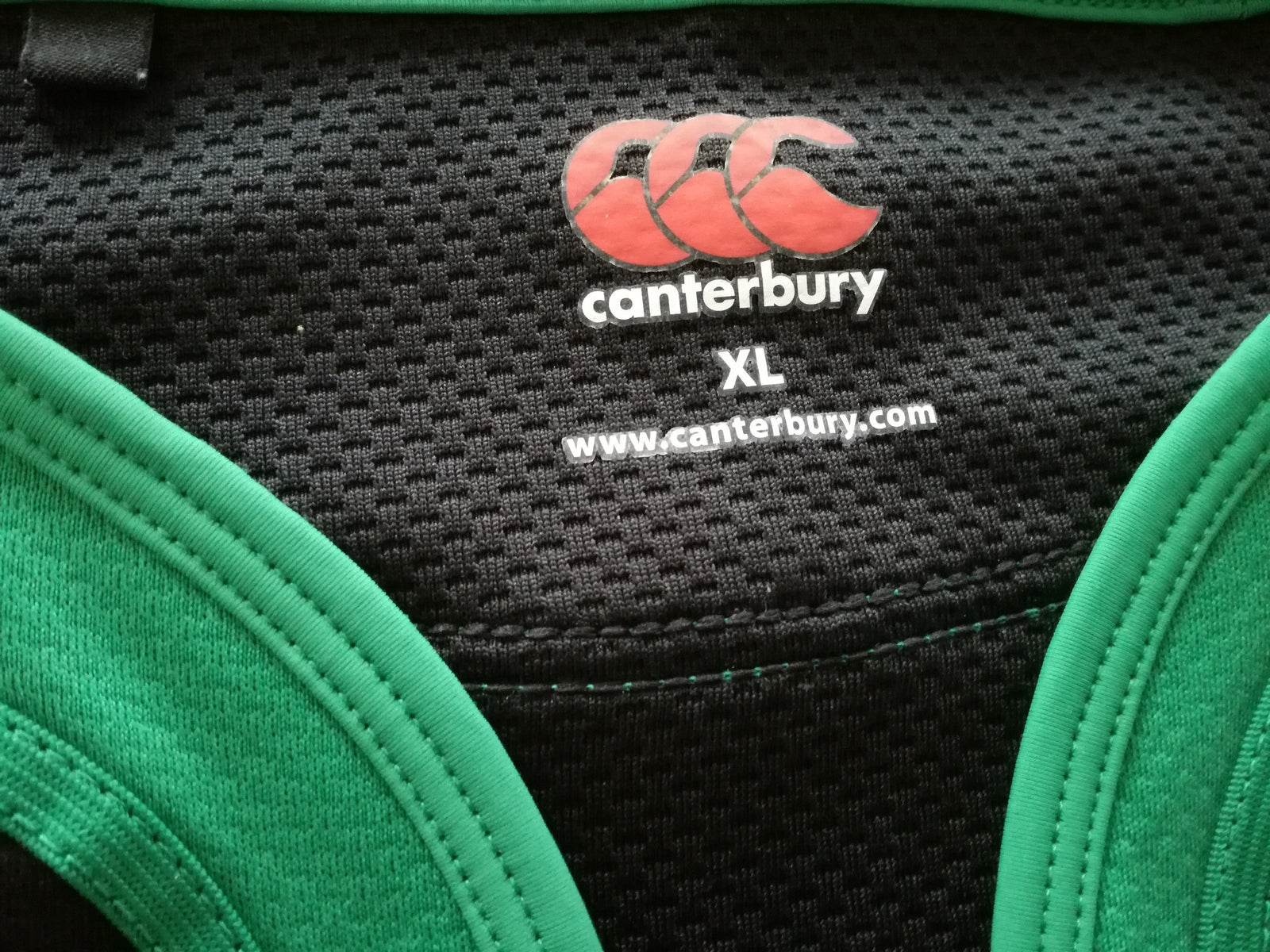 2015/16 Ireland Away Vapodri Rugby Shirt (XL)