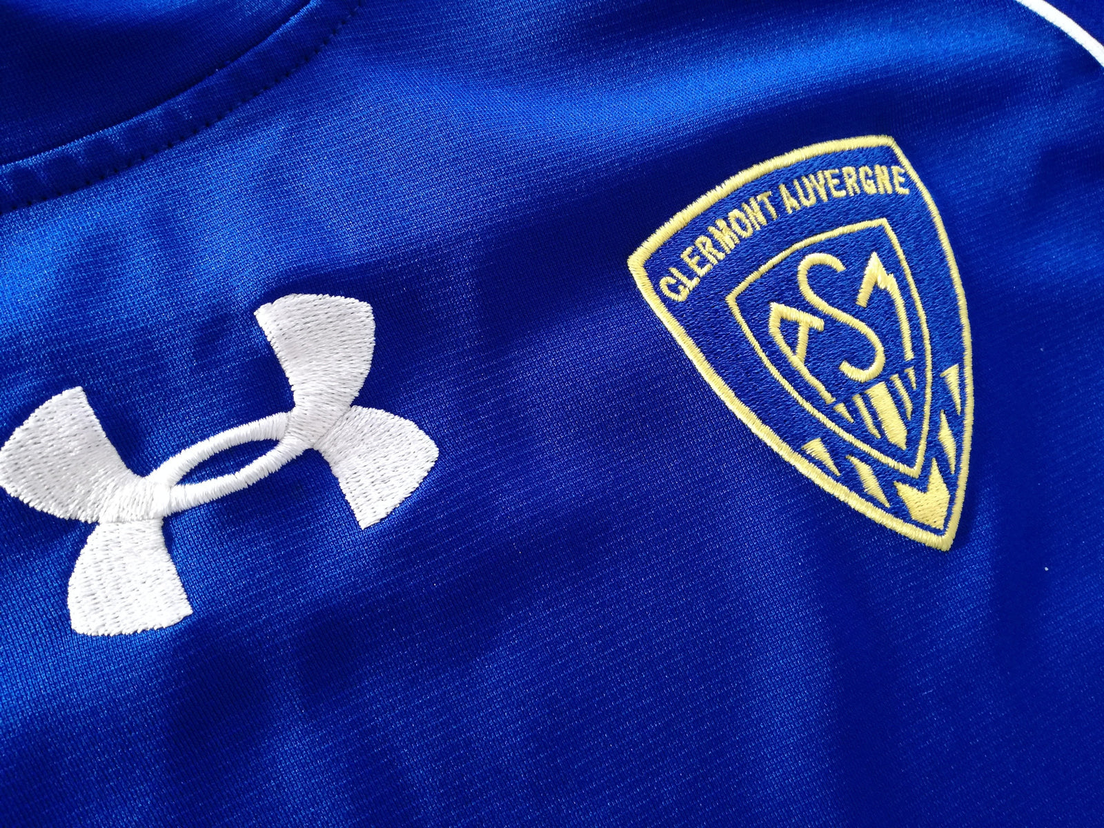 2010/11 Clermont Auvergne Away Rugby Shirt (L)