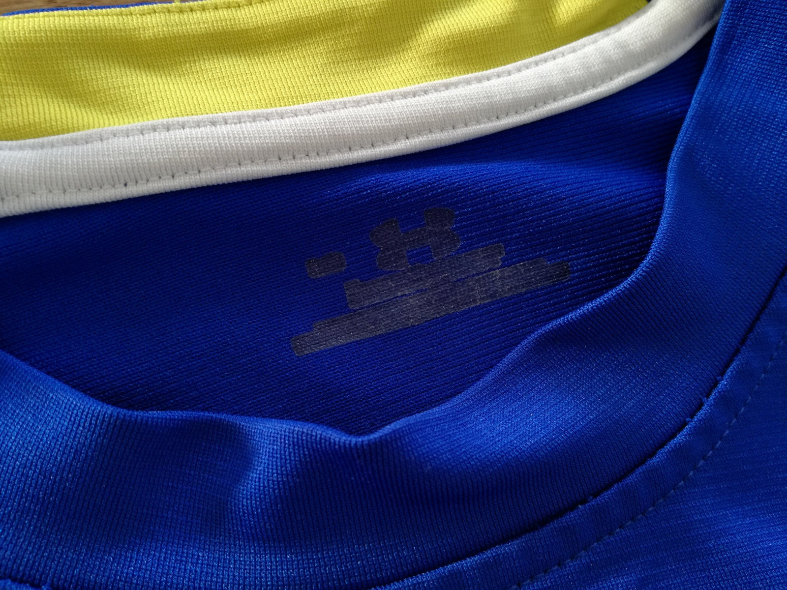 2010/11 Clermont Auvergne Away Rugby Shirt (L)