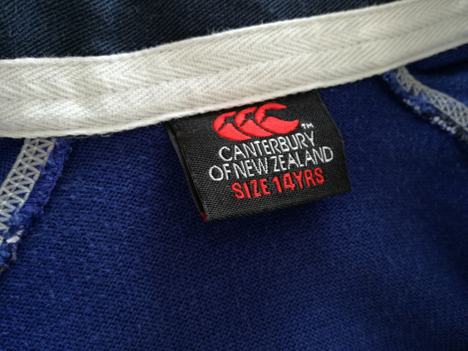 2005/06 Leinster Home Rugby Shirt. (Youth)