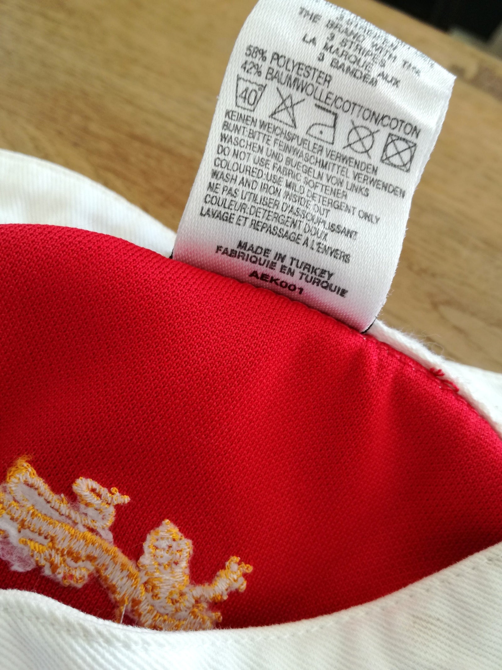 2001 British & Irish Lions Rugby Shirt. (S)