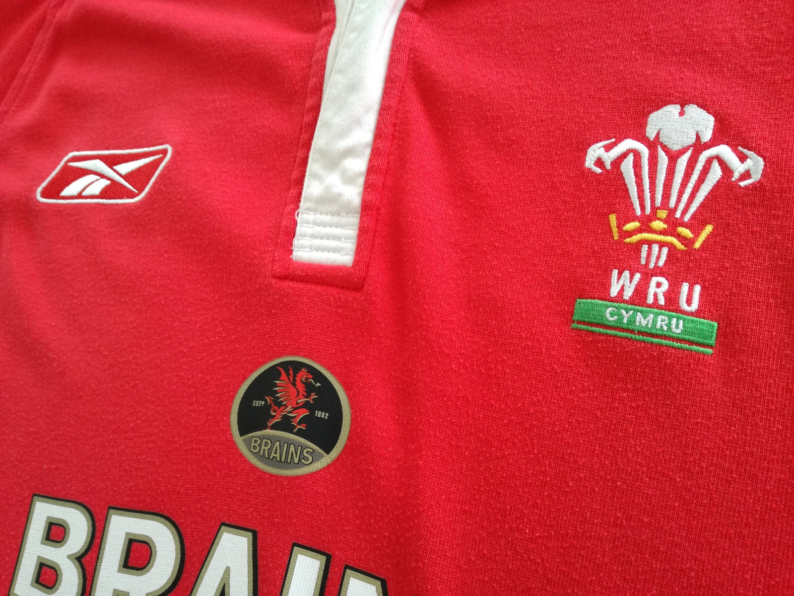 2004/05 Wales Home Rugby Shirt (S)