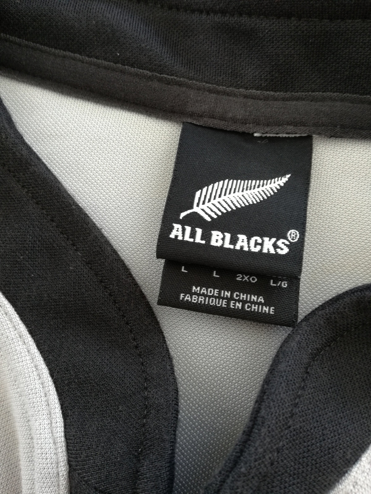 2002 New Zealand Away Rugby Shirt (L)