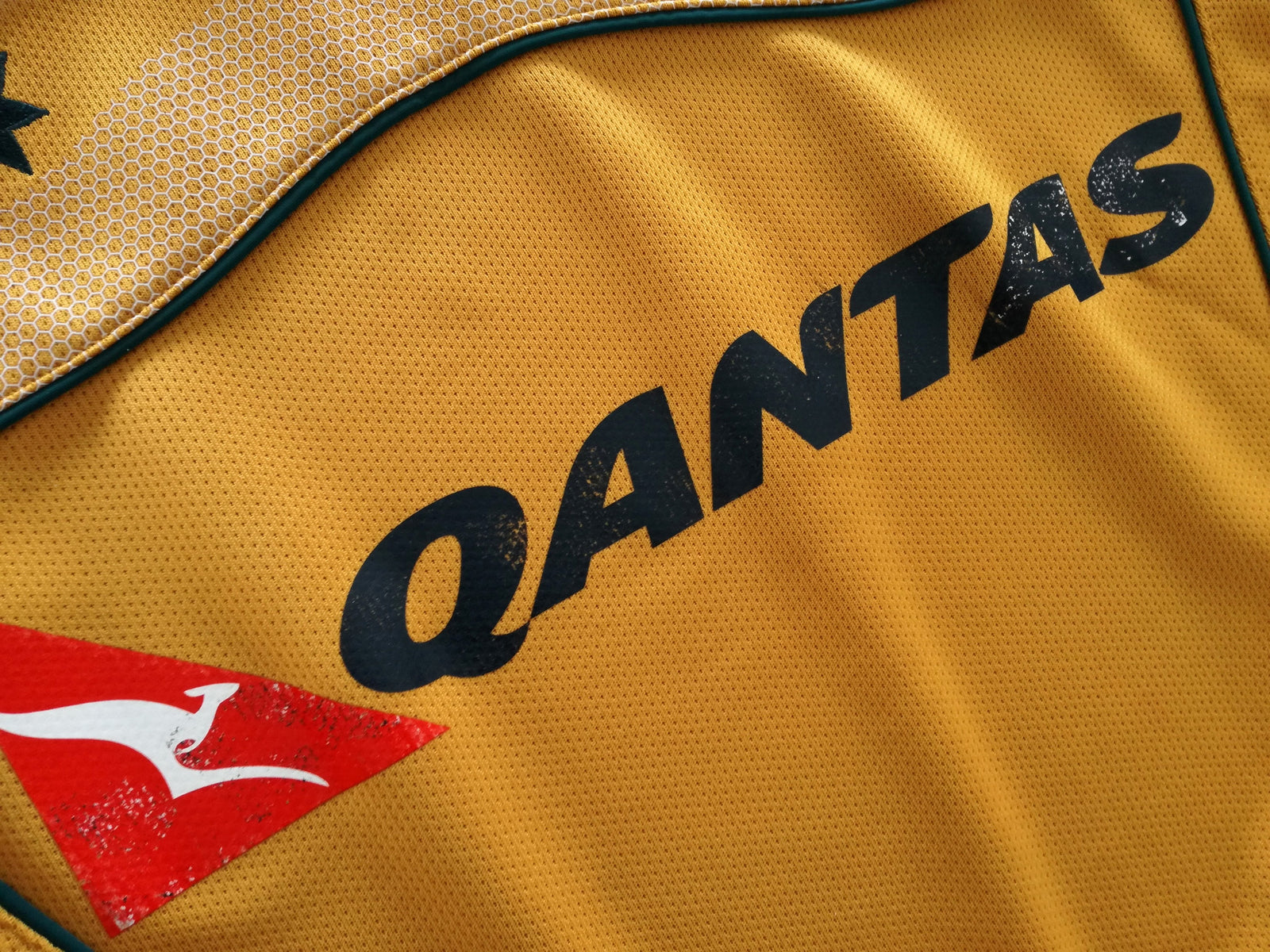 2007 Australia Home Pro-Fit Rugby Shirt (S)