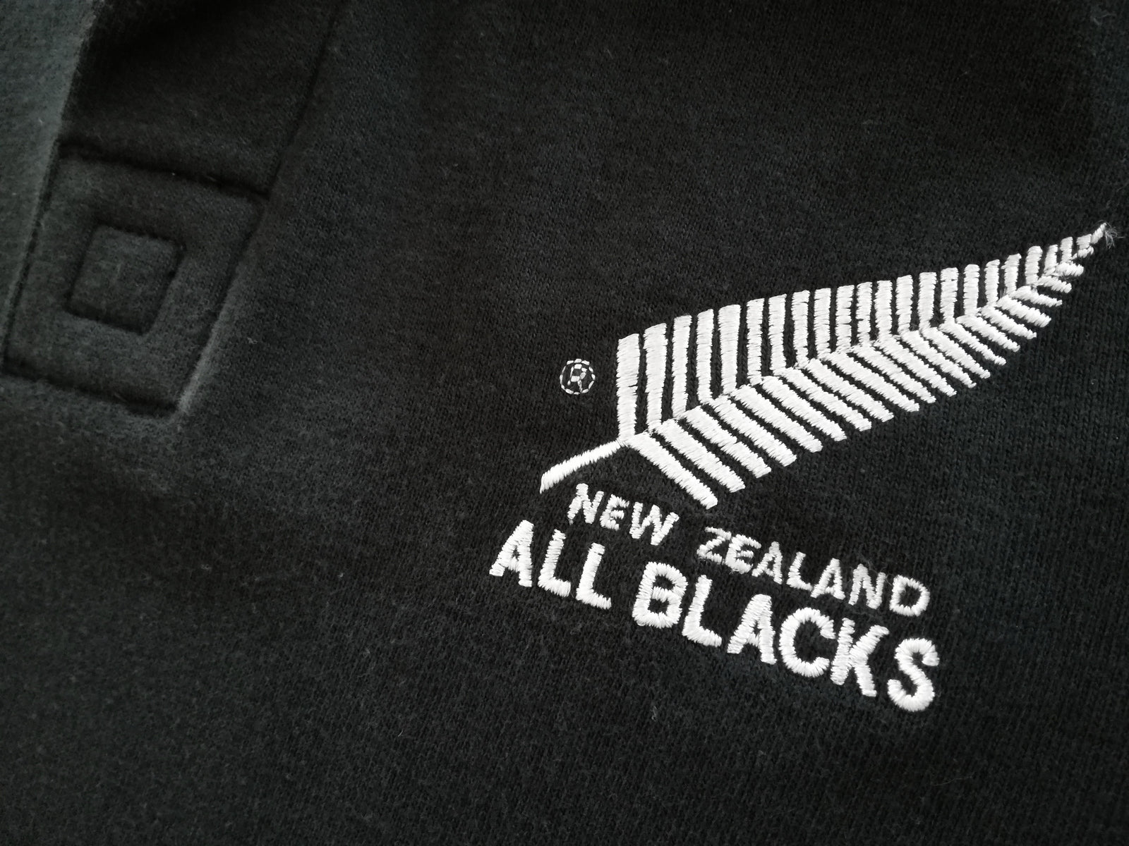 2001 New Zealand Home 'Traditional' Rugby Shirt. (L)