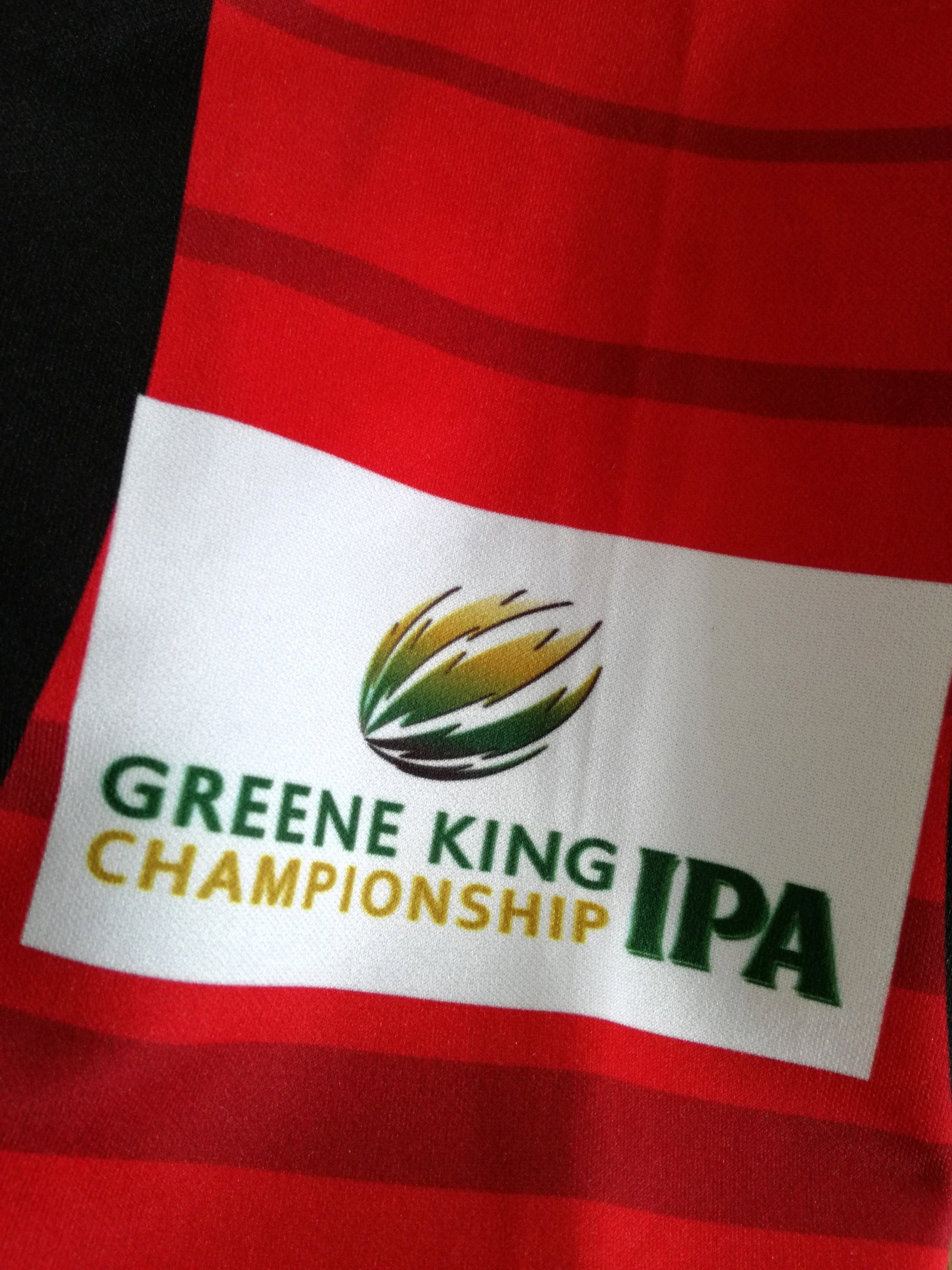 2013/14 Jersey Reds Home Championship Pro-Fit Rugby Shirt (M)