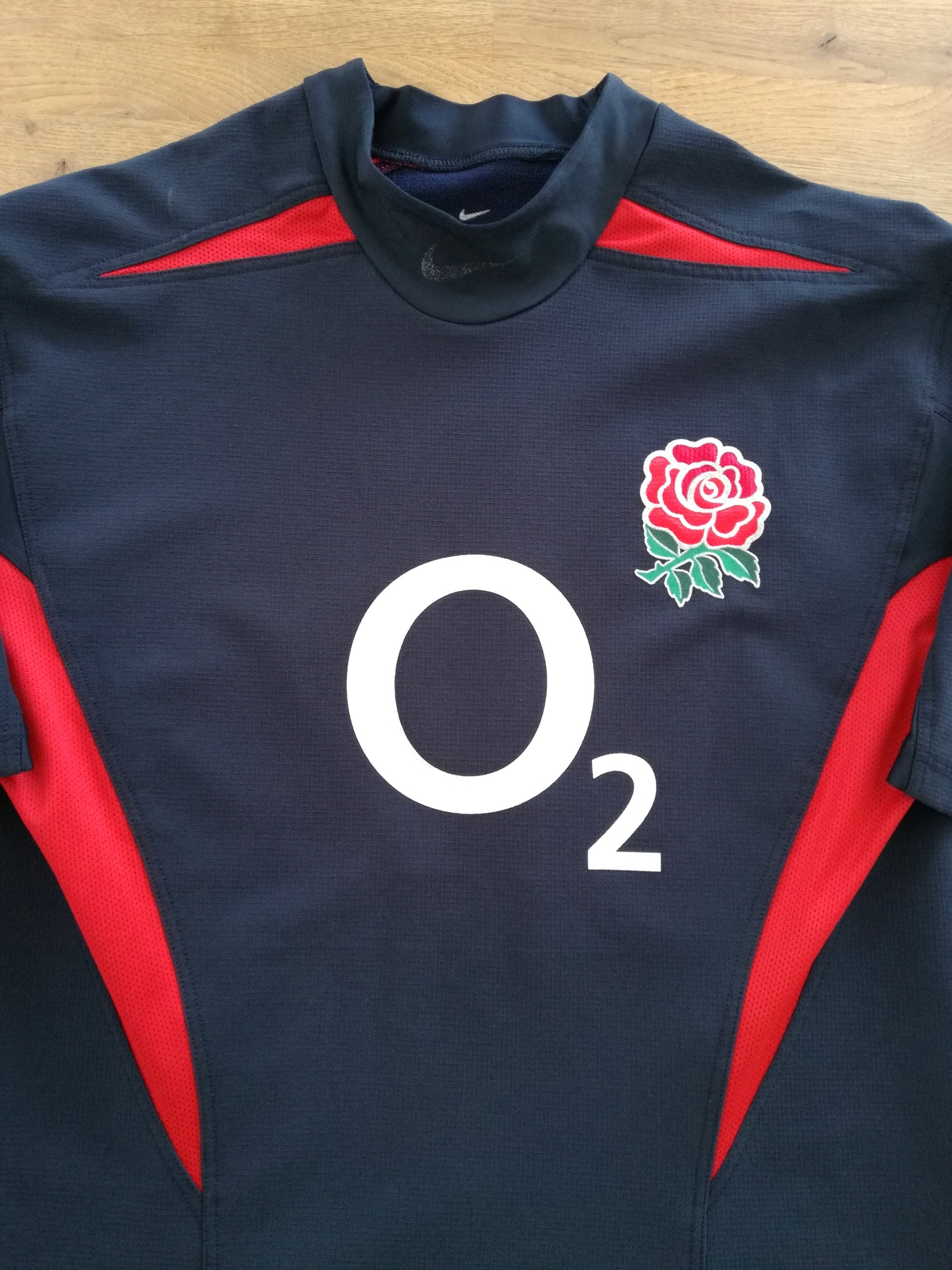 2003/04 England Away Pro-Fit Rugby Shirt