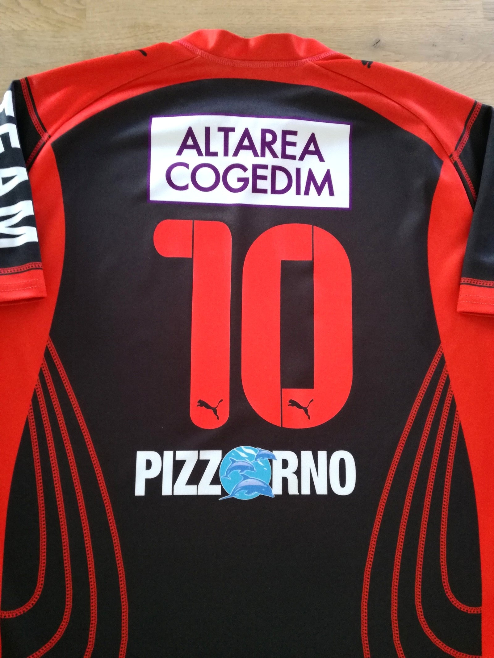 2009/10 RC Toulon Away Rugby Shirt (Wilkinson) #10