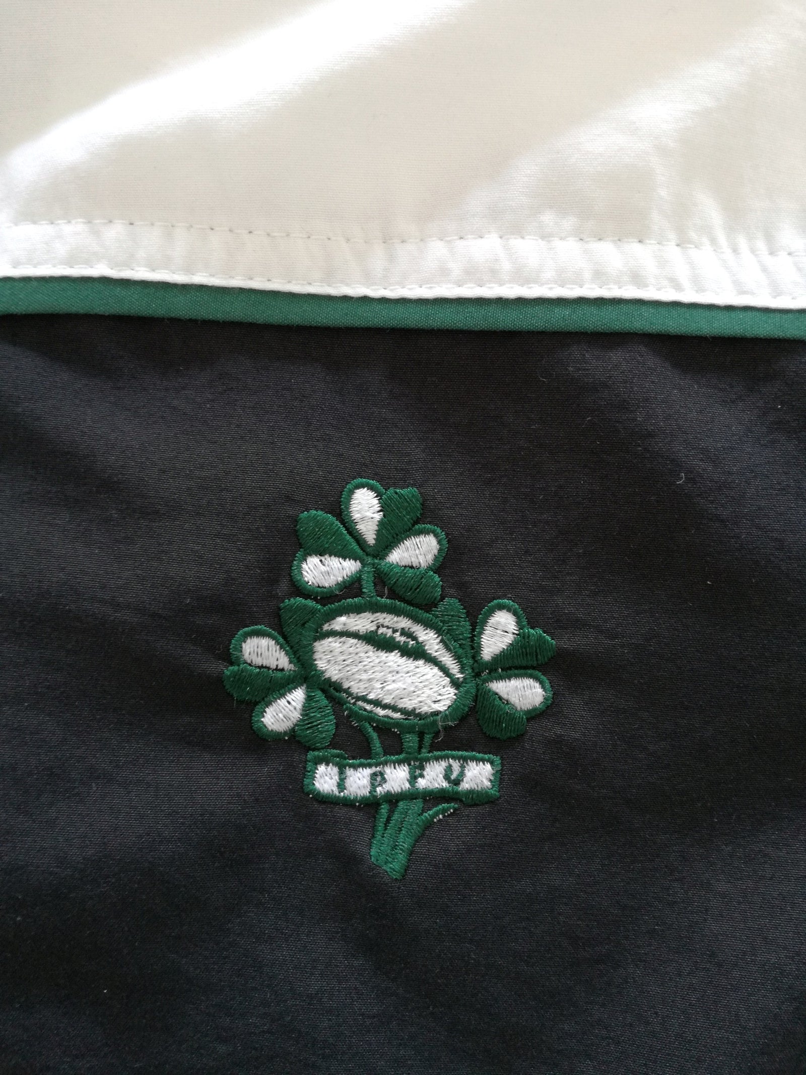 2000/01 Ireland Track Jacket (XXL)