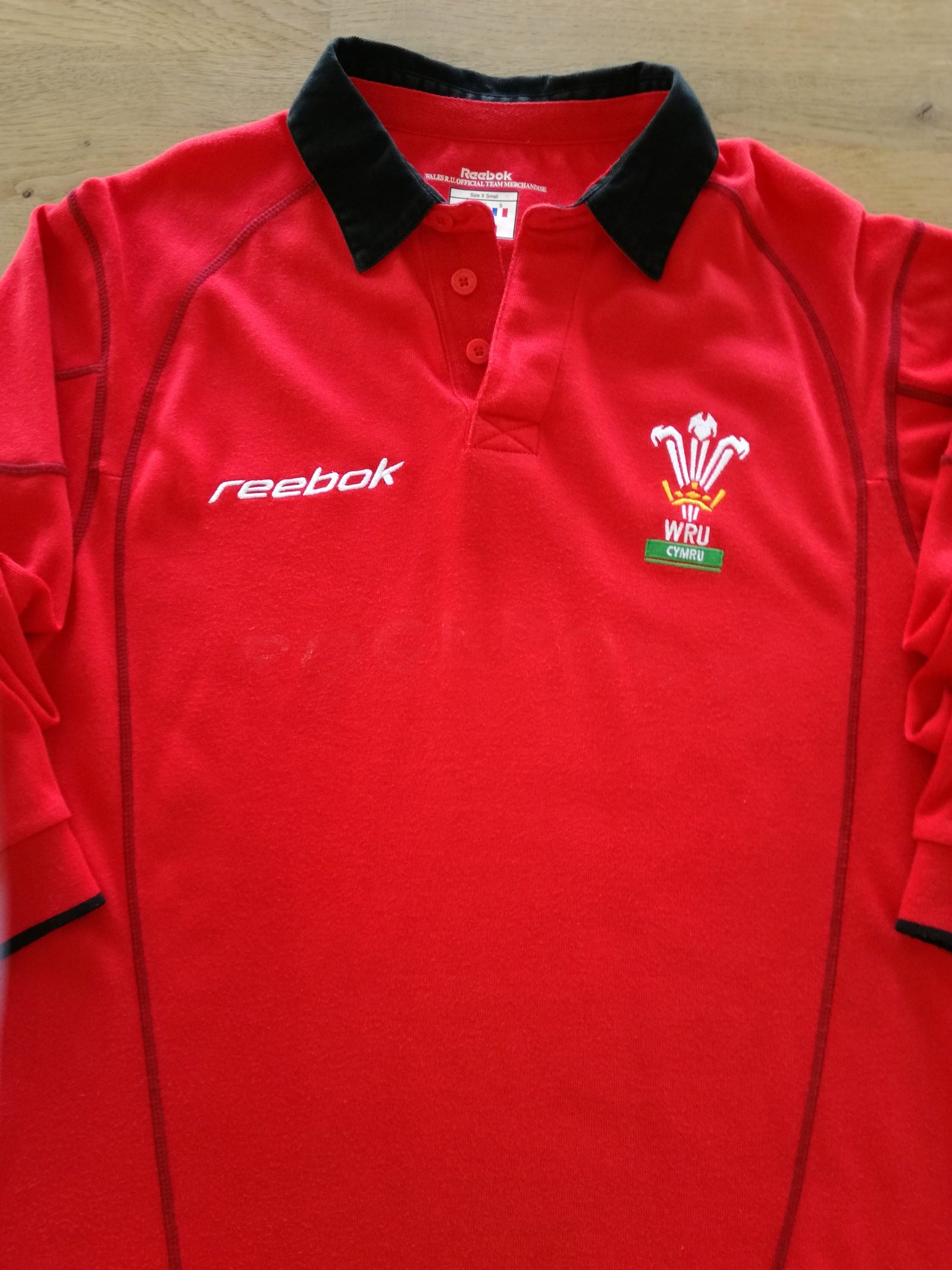 2002/03 Wales Home Rugby Shirt. (XS)