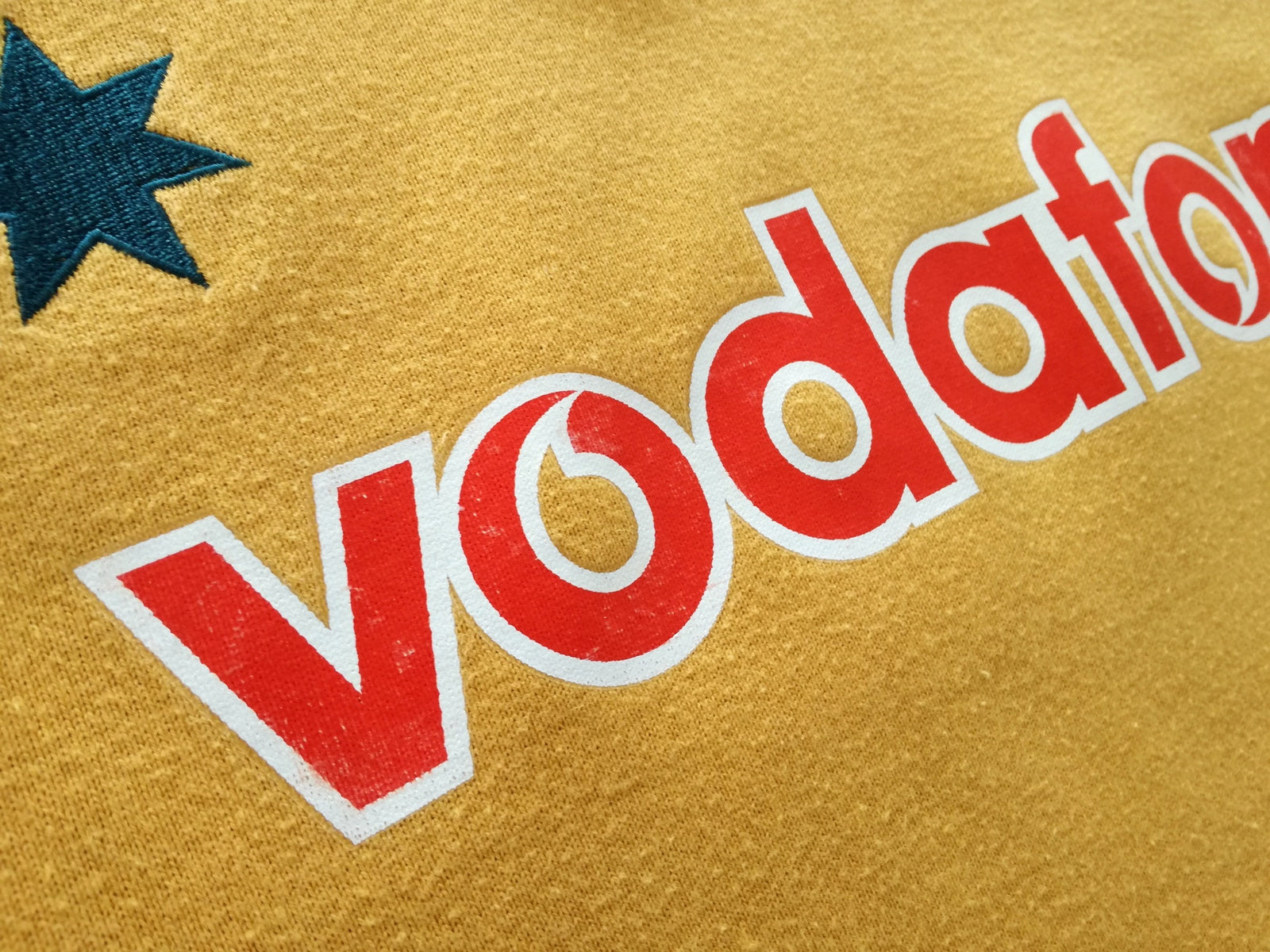 2000 Australia Home Rugby Shirt. (XL)