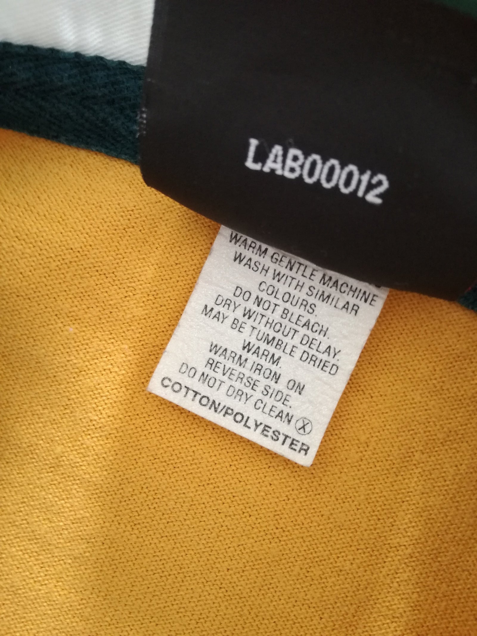 2000 Australia Home Rugby Shirt. (XL)