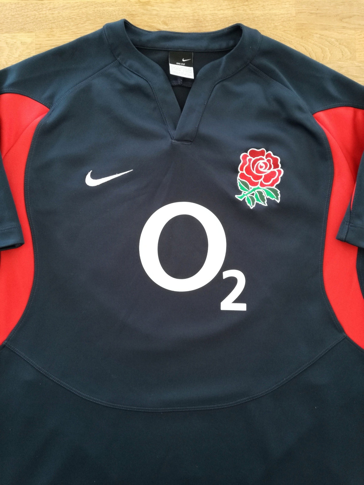 2005/06 England Away Pro-Fit Rugby Shirt