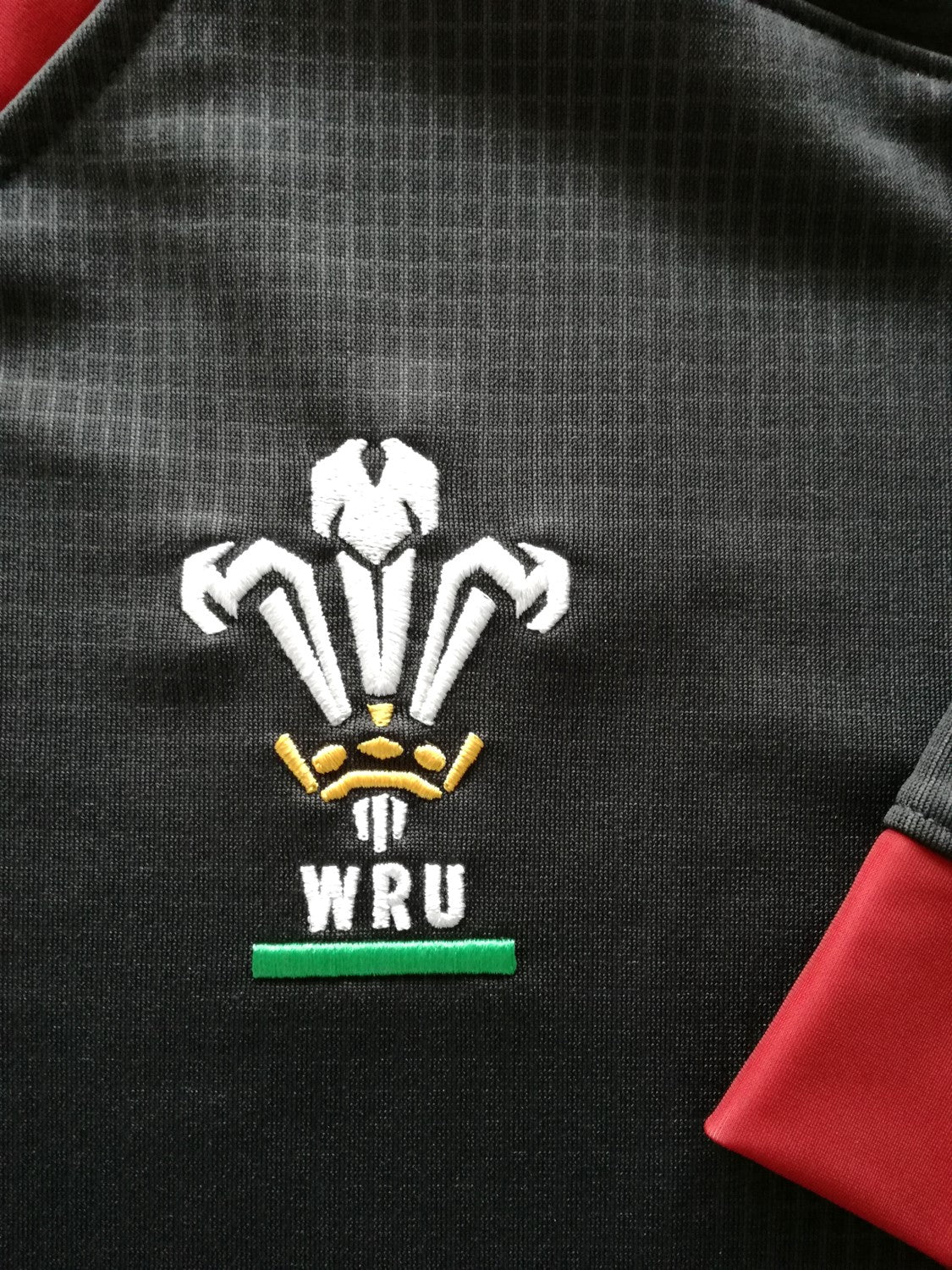 2017/18 Wales Away Rugby Shirt (M) *BNWT*