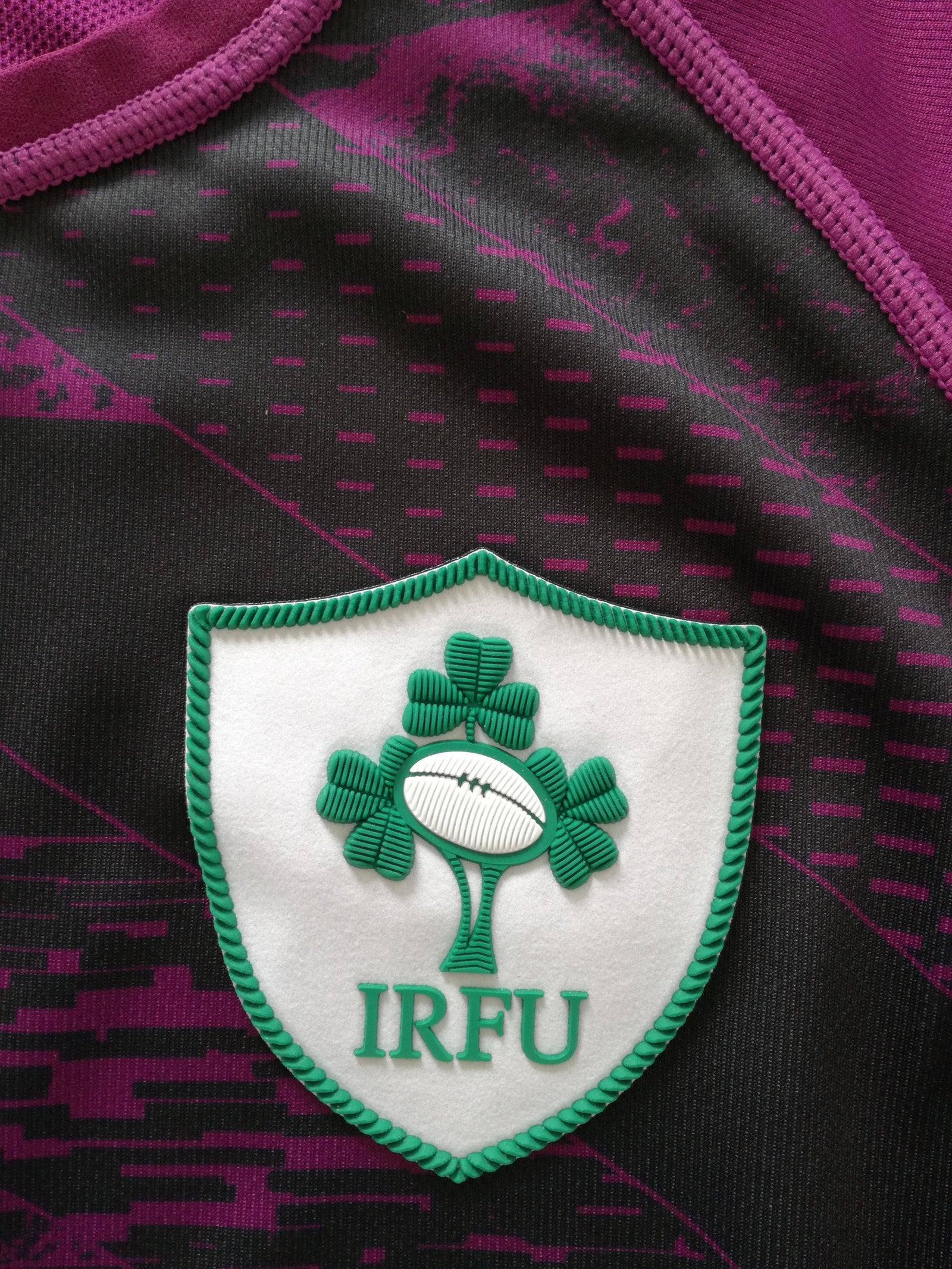 2021/22 Ireland Away Vapodri Rugby Shirt (L)