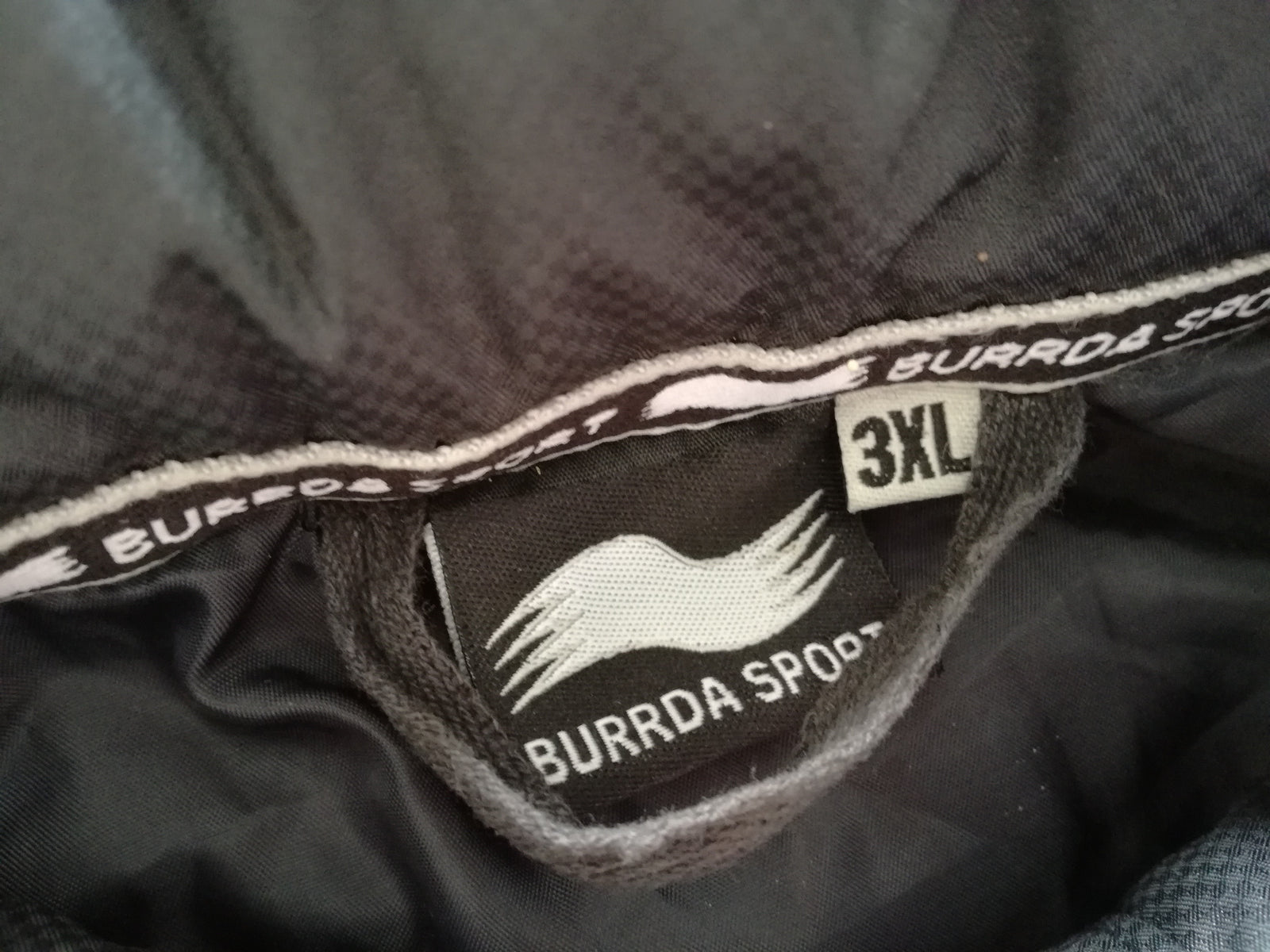 2011/12 Scarlets Padded Bench Coat (3XL)