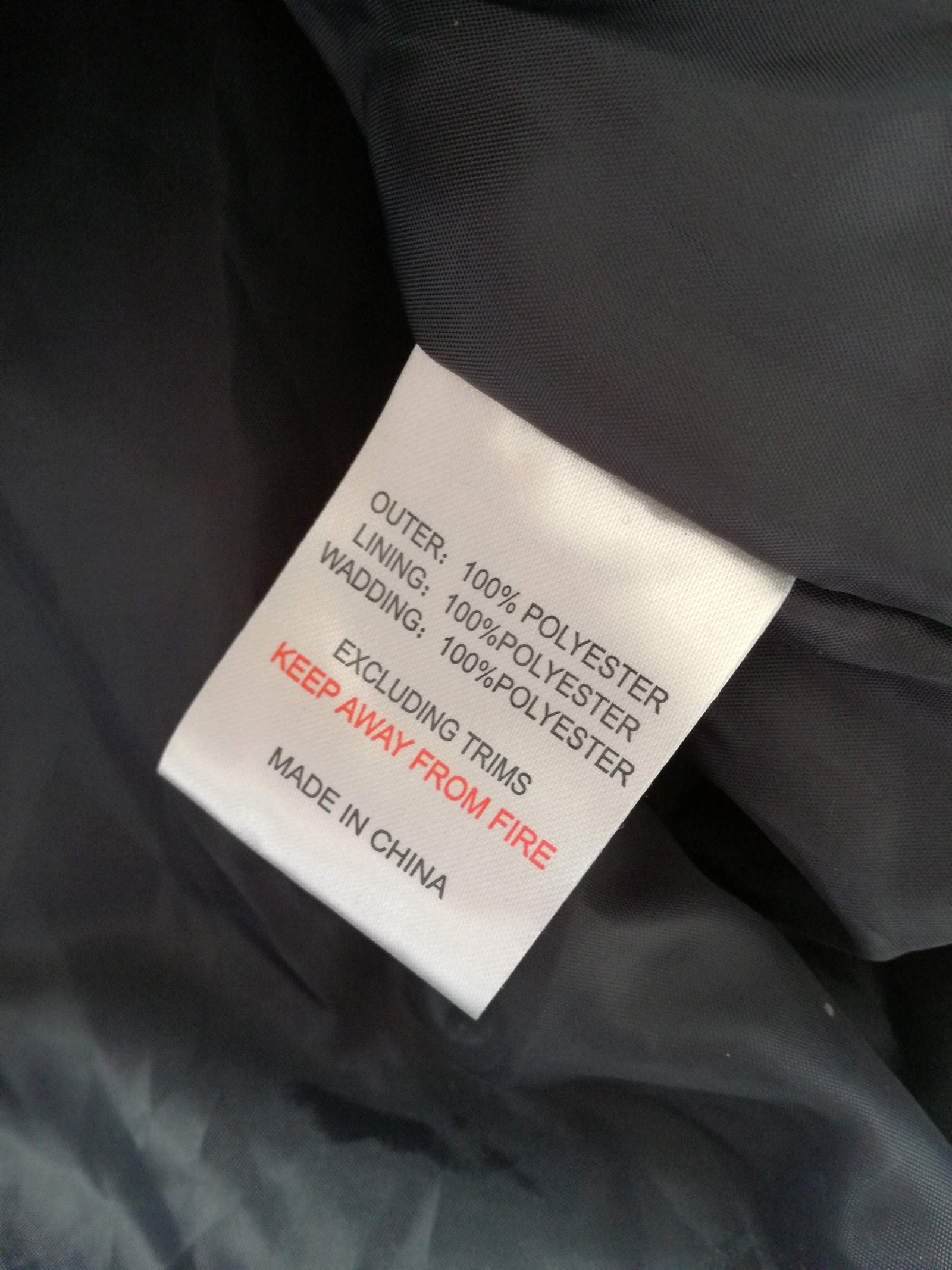 2011/12 Scarlets Padded Bench Coat (3XL)