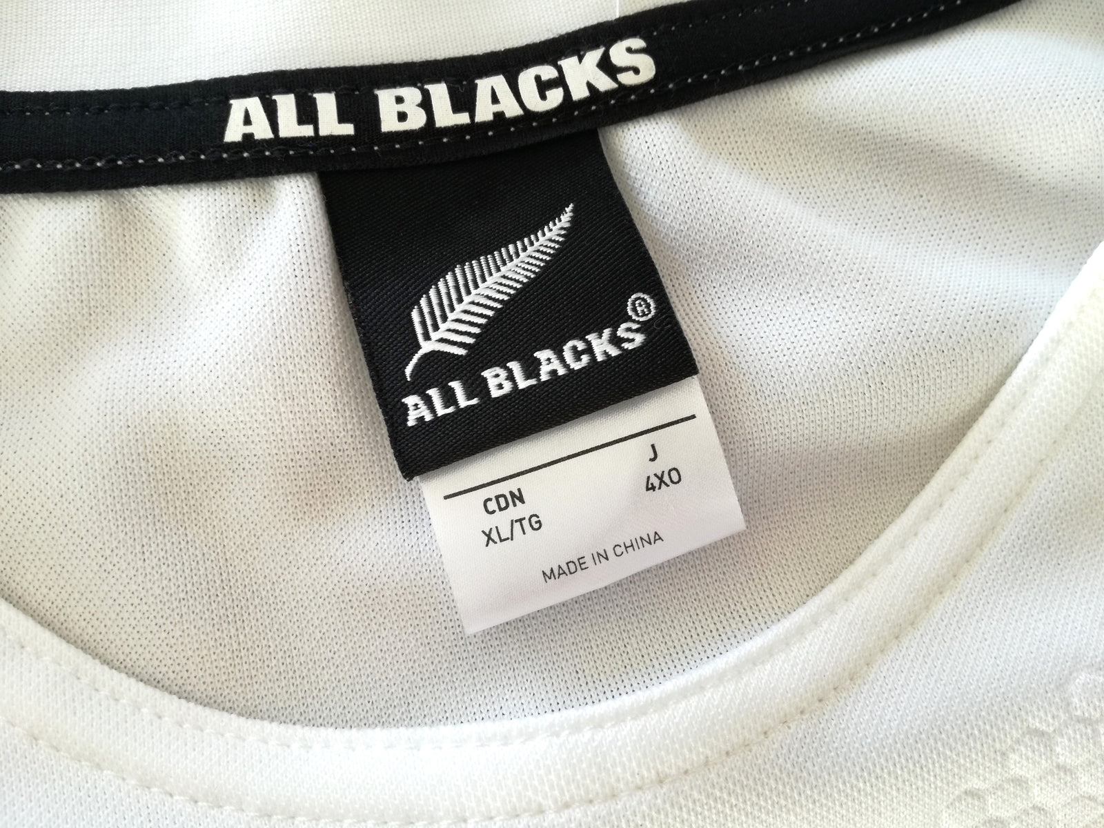 2019 New Zealand Away Rugby Shirt (XL)